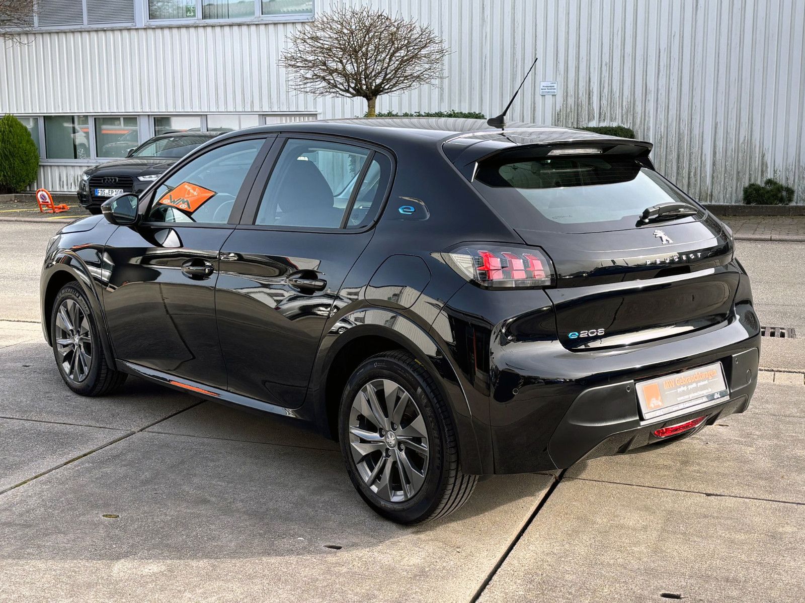 Fahrzeugabbildung Peugeot 208-e Active Pack 50kWh LED SHZ NAV KLIMA PDC BT