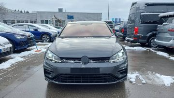 Volkswagen Golf - 2