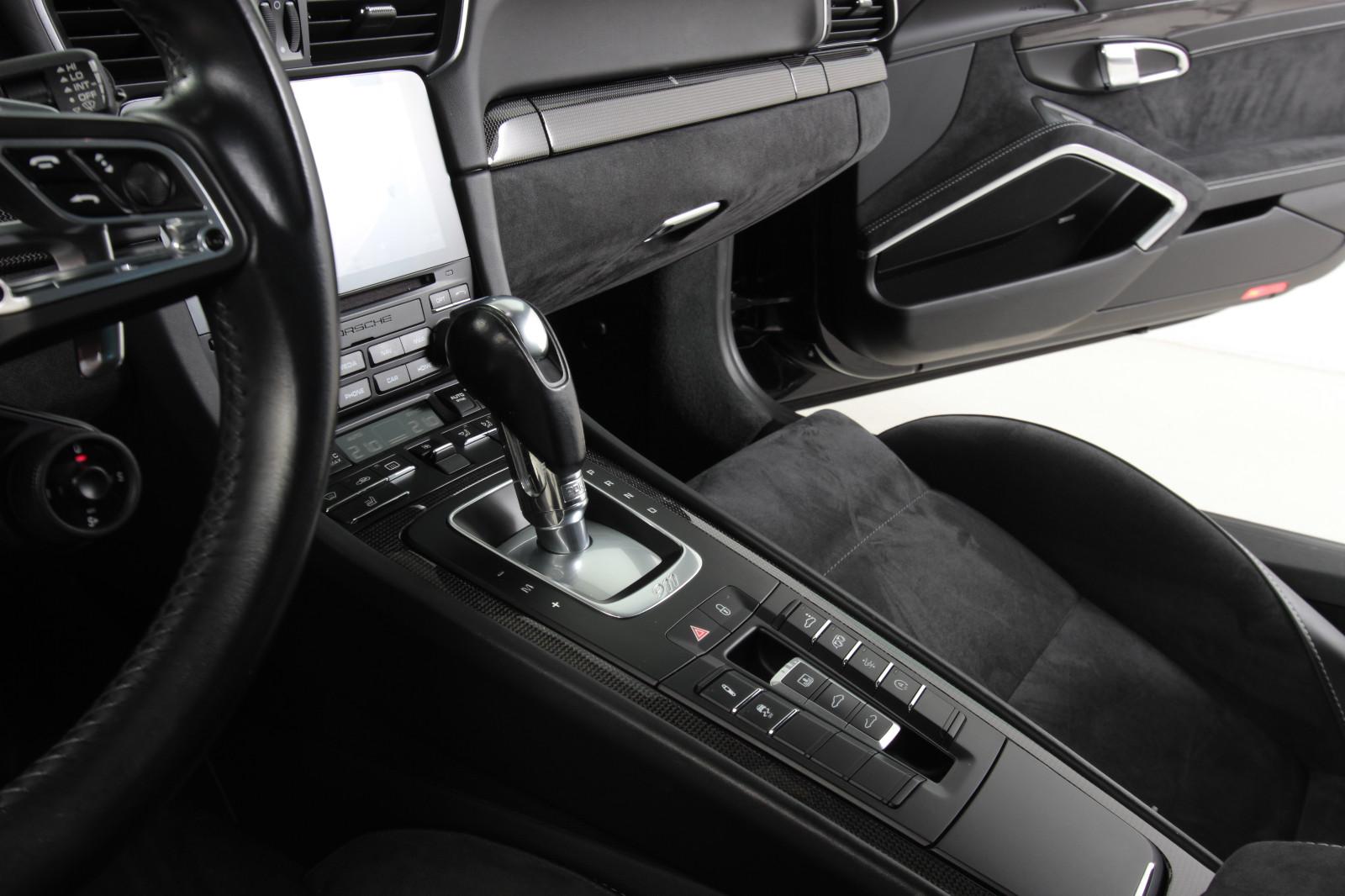 Car Image 29