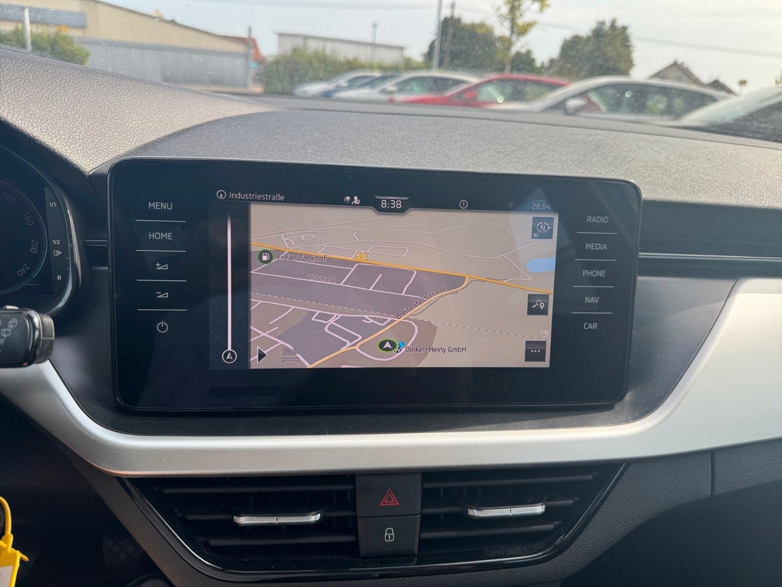 Fahrzeugabbildung SKODA Kamiq Ambition 1.0 TSI