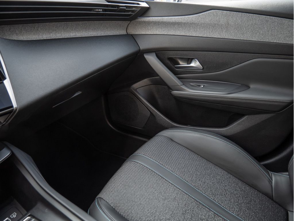 Peugeot 308 - Bild 16