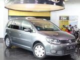 Volkswagen Touran 1.4 TSI Highl.DSG Leder Pano SHZ PDC1Hand - VW Touran Gebrauchtwagen in Essen