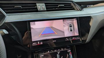 صورة مصغرة 24 لـ 2023 AUDI Q8 E-TRON