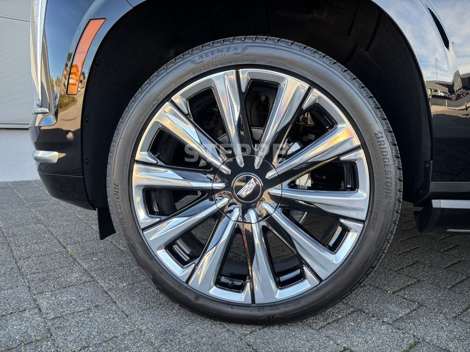 Cadillac Escalade MY26 6.2 V8 Platinum Luxury24"ABV SHEER
