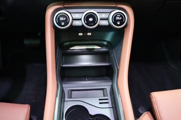 Skoda Kodiaq 1.5 TSI AHK 7-Sitze Leder Pano