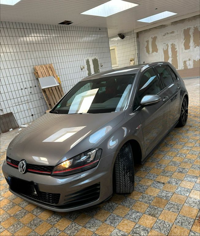 Image of Volkswagen Golf