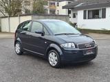 Audi A2 1.4 *wenig km*Tüv Neu*Klimaautomatik* - Audi A2: Blau