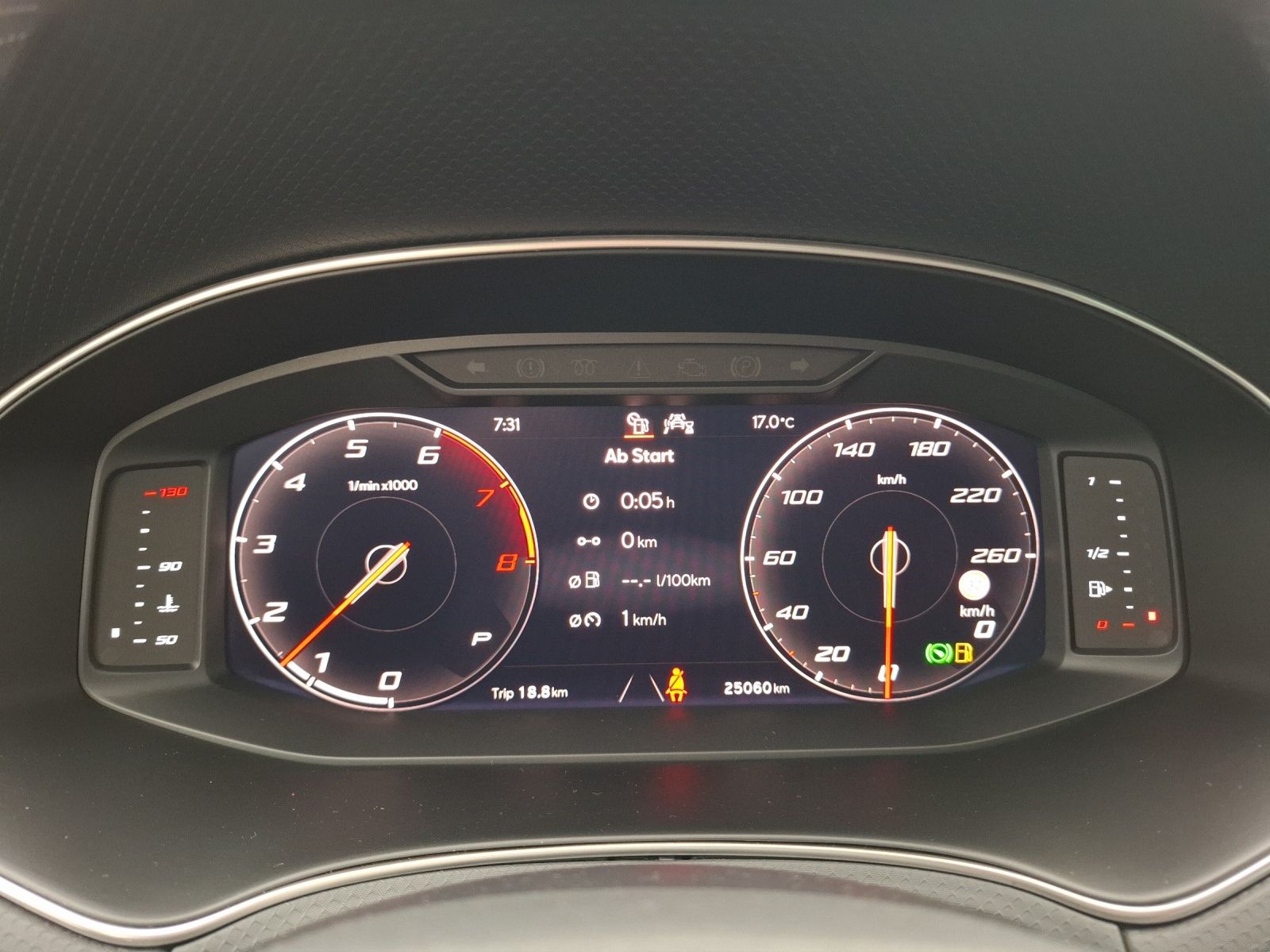 Fahrzeugabbildung SEAT Ibiza TSI FR-Line DSG LED Navi AID ACC RFK SH 18