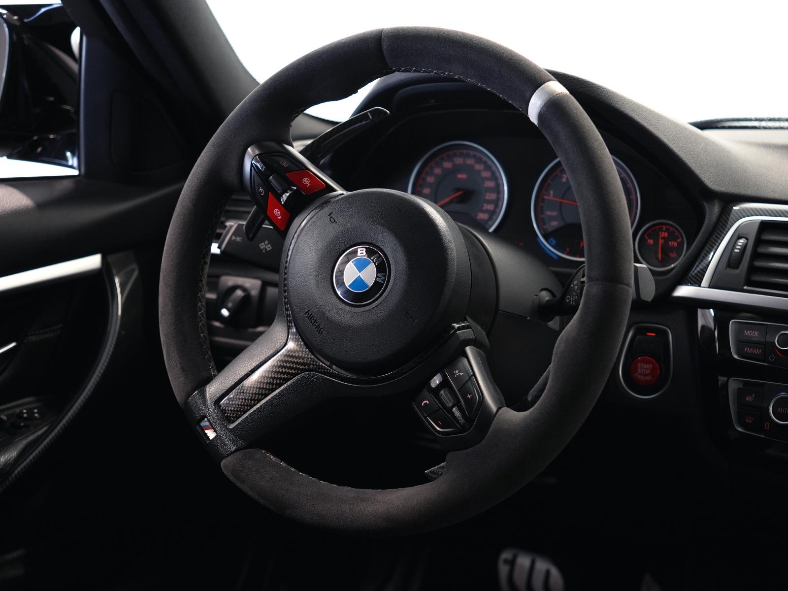 BMW 330i Limousine M-Sport CARBON/R-KAM/MEMORY/LEDER