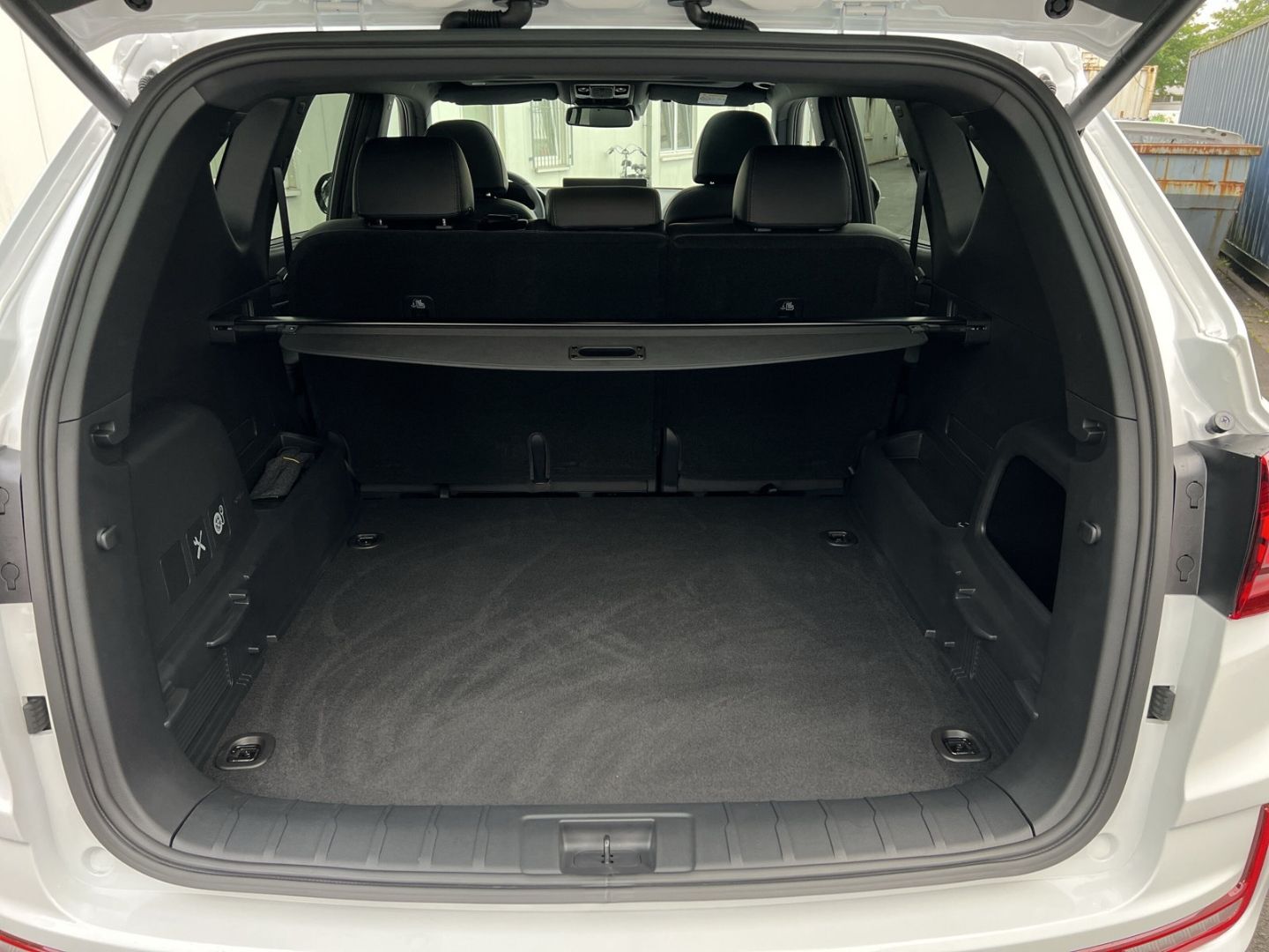 Fahrzeugabbildung KGM Rexton Blackline 4x2 e-XDi  3,5 t AHK-Last