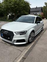 Audi A3 Limousine 2.0 TFSI quattro S line - Audi A3 mit Benzin-Antrieb: Limousine, 3.2