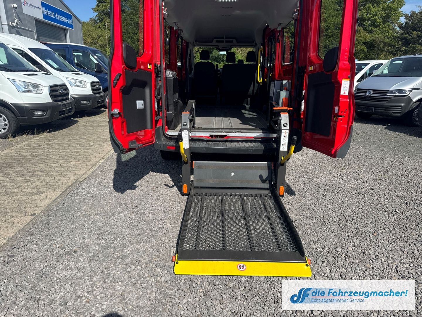 Fahrzeugabbildung Ford Transit Kombi 350 L3 Trend Temp Klima *7151 Exp