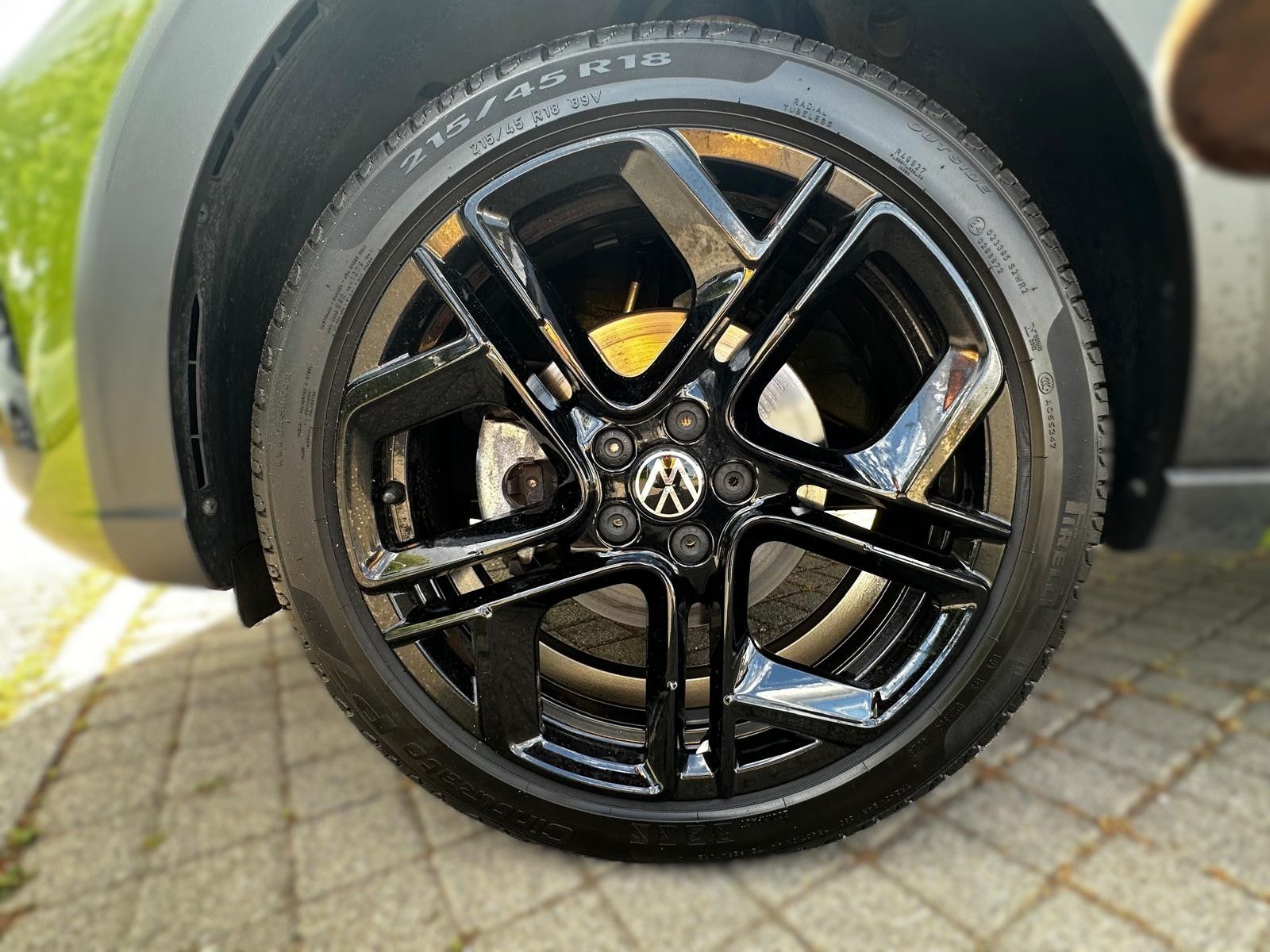 Volkswagen Taigo R-Line 1.5 TSI 110kW DSG blackStyle AHK foto 5