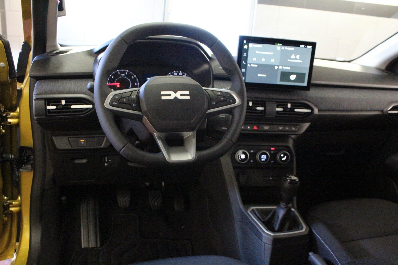 Fahrzeugabbildung Dacia Sandero TCe 100 Expression*Winterpaket* *MJ 2026