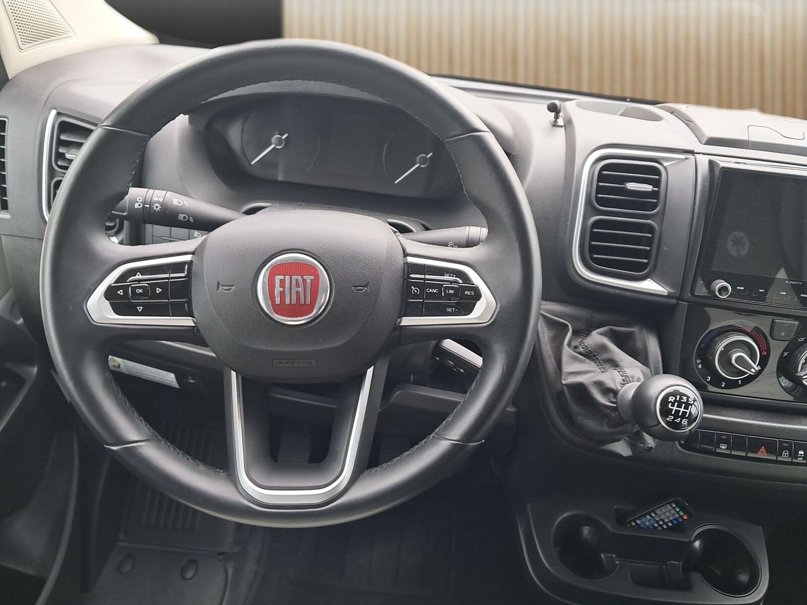 Fahrzeugabbildung Sunlight Adventure T 67S Fiat