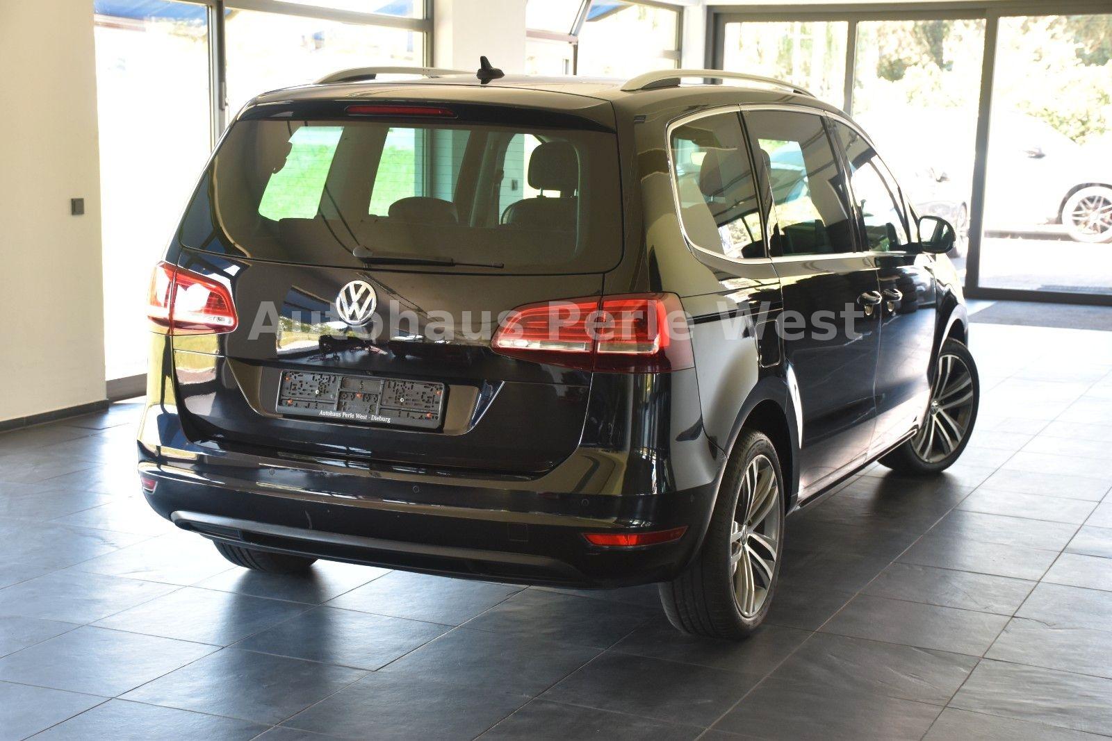 Volkswagen Sharan 2.0 TSI DSG Highline 7-SITZER"PANO"AHK"