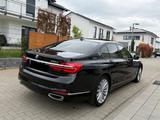 BMW 730d xDrive -individual Laser Luftfederung Soft  - BMW 730: 730i