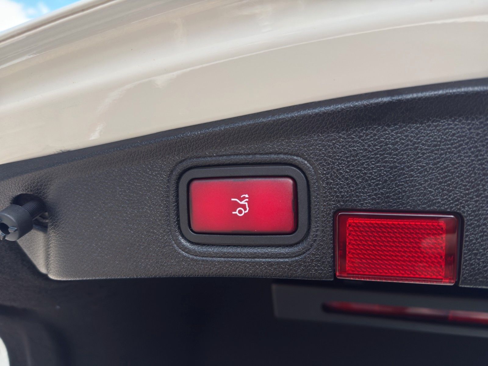 Fahrzeugabbildung Mercedes-Benz C 300 Coupe*AMG-Line*Pano*Head-Up*Dig.Tacho*360°