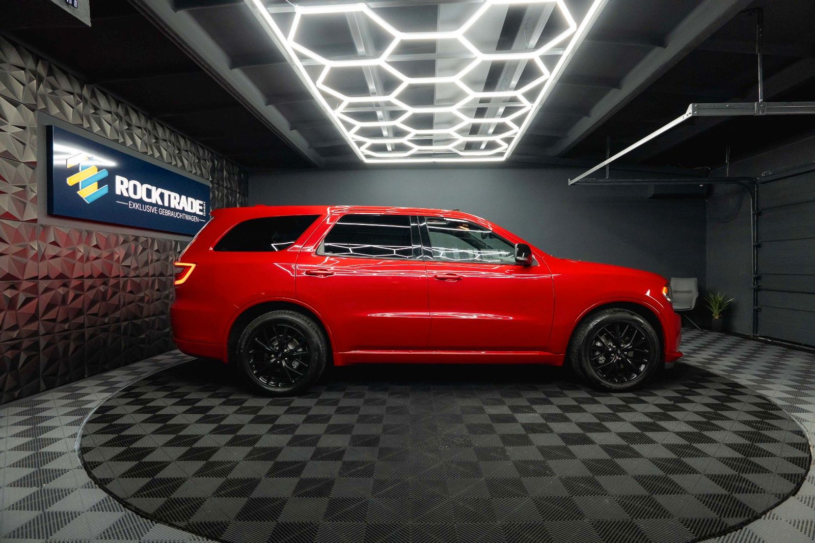 Fahrzeugabbildung Dodge Durango 5.7 V8 R/T 4x4 Night-Paket *7 Sitze*LED*