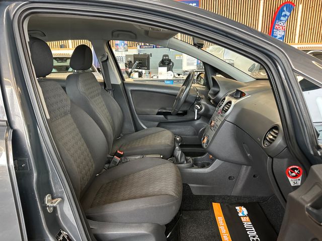 Opel Corsa D Selective *Klimaanlage*