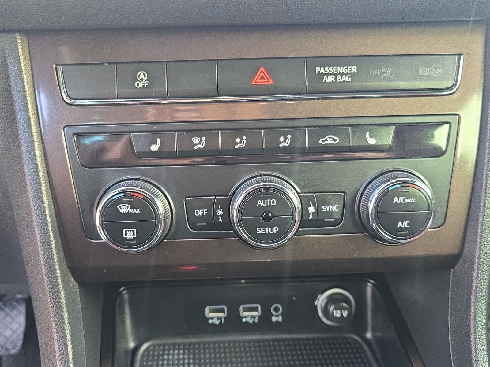 Fahrzeugabbildung SEAT Ateca Xcellence 4Drive Allradantrieb