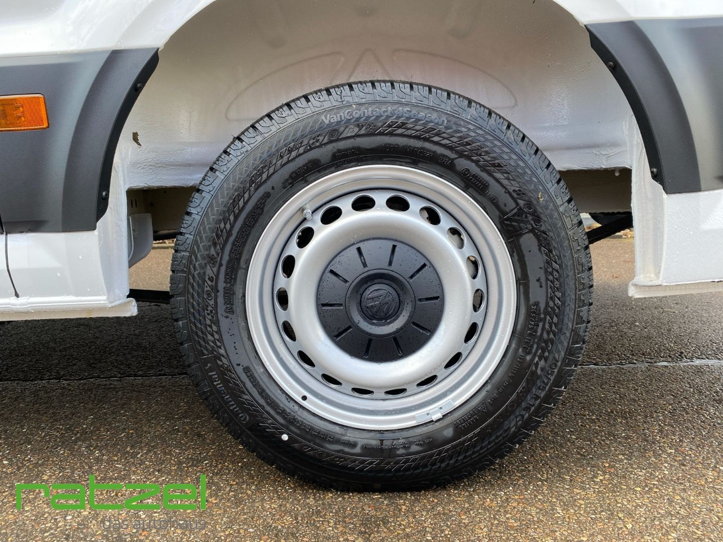 Fahrzeugabbildung Volkswagen Crafter 35 Kasten HD Navi+Klima+Kamera+Allwetter