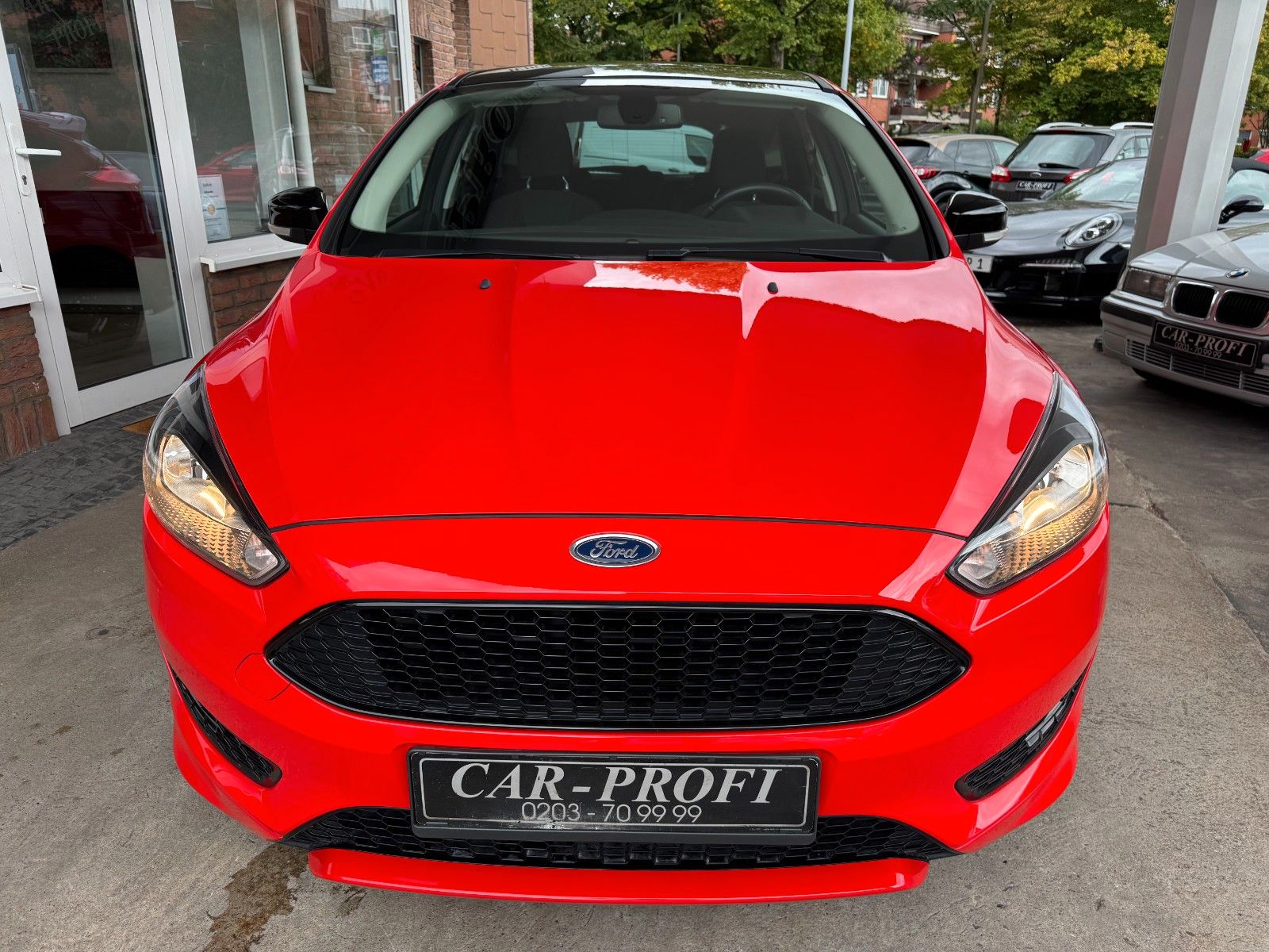 Fahrzeugabbildung Ford Focus Lim. Sport Navi/Bluetooth/Kamera/37 Tkm