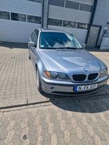 BMW 318i  Benzin - BMW 318 aus 2003: 318i