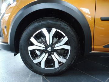 Dacia Sandero III Stepway Comfort LPG, 8-fach bereift