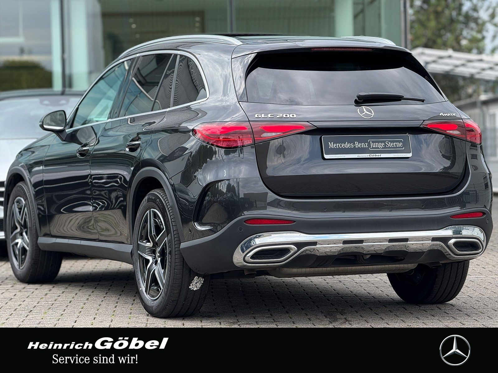 Fahrzeugabbildung Mercedes-Benz GLC 200 AMG*PANORAMA*AHK*MEMORY*19"AMG*LED*