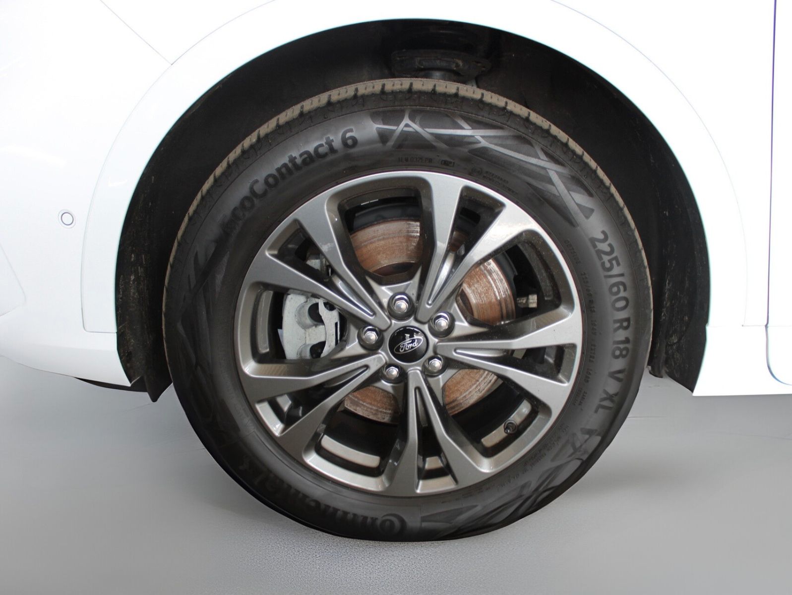 Fahrzeugabbildung Ford Kuga 2.5 PHEV ST-Line X Aut. AHK PANO ACC uvm.
