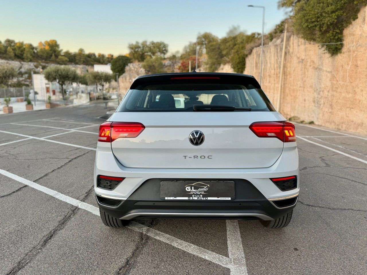 Volkswagen T-Roc/1.0 TSI 110 CV/CAR PLAY/CERCHI imagem 3