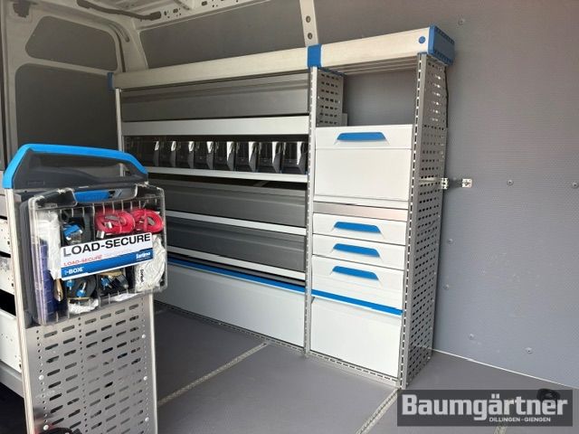 Fahrzeugabbildung Renault Master Kasten dCi 130 L2H2 3,5t Sortimo/AHK/GJR - mit KI generiert/bearbeitet