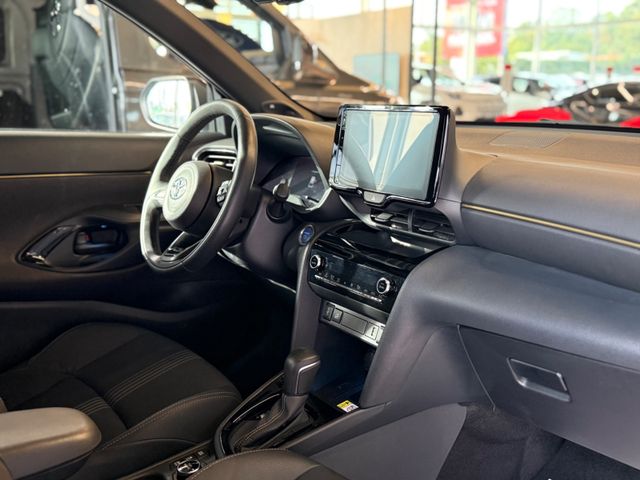 Toyota Yaris Cross Hybrid AWD-i Adventure