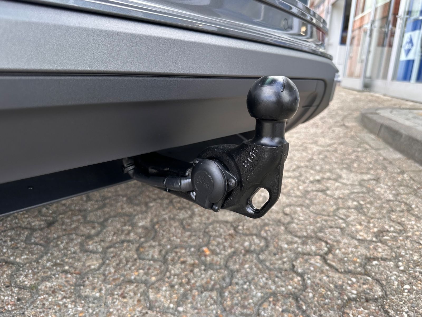 Fahrzeugabbildung SEAT Ateca FR 1.5 TSI DSG ACC/NAVI/LED/PDC/eHeck/SHZ