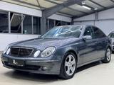 Mercedes-Benz Lim. E 320 CDI-Tempo-SHZ-KLM-AHK-NAVI-AUTOMATIK - Mercedes-Benz E 320 mit Diesel-Antrieb