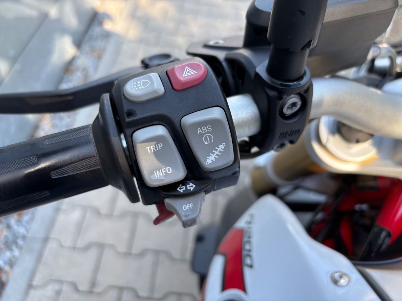 Fahrzeugabbildung BMW R 1200 R Dynamik-Paket