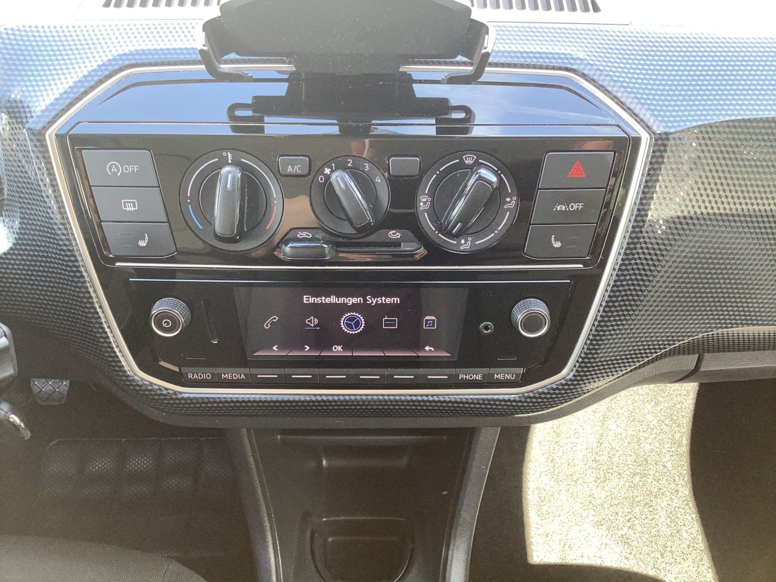 Fahrzeugabbildung Volkswagen up! 1.0 Basis Klima DAB GRA RFK SH