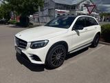 Mercedes-Benz GLC 300 4M AMG L| Pano|Distr.|360°| SHZ|AHK|Burm - Mercedes-Benz GLC 300: Vollleder, Luftfederung, Geländewagen