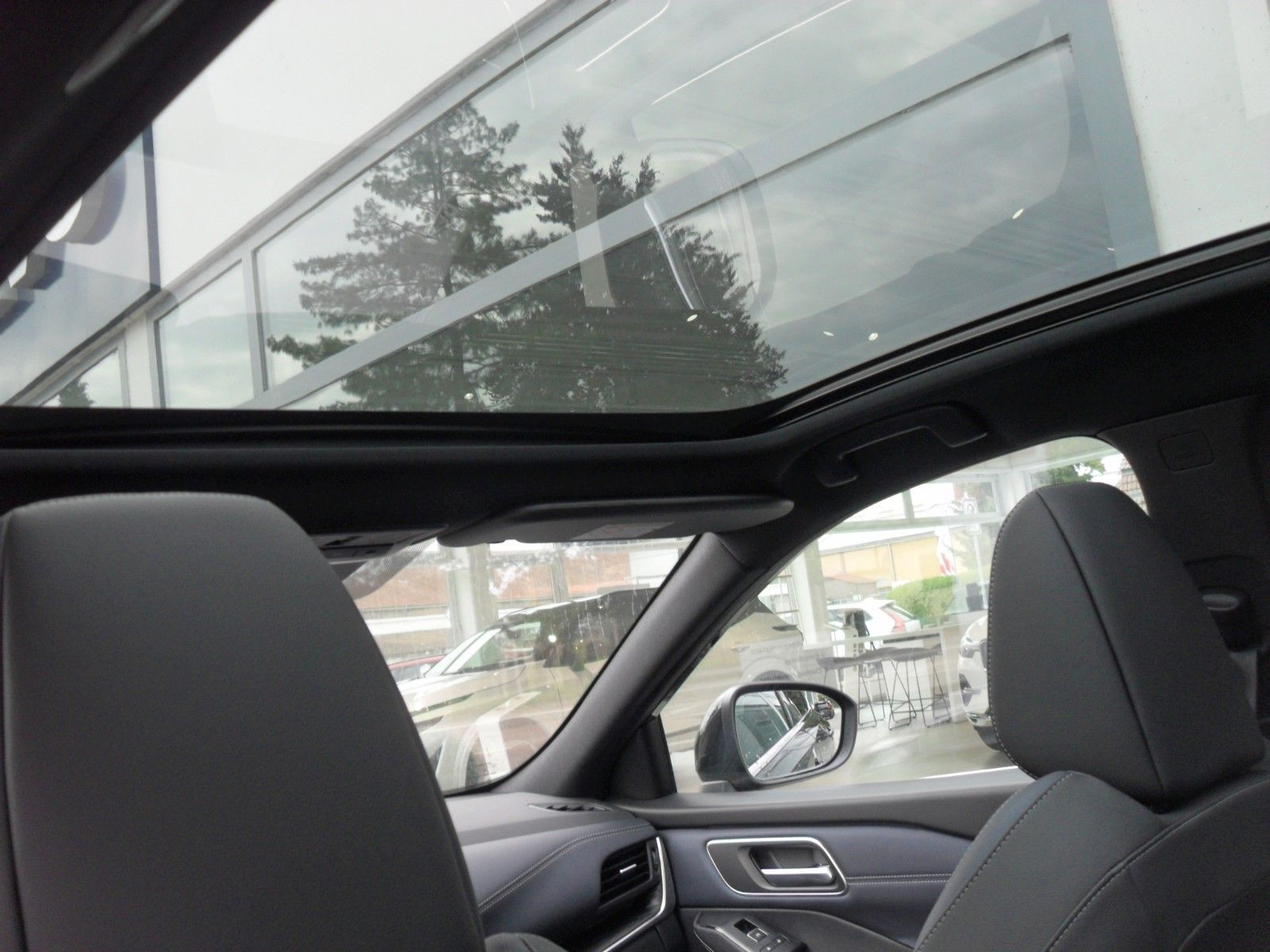 Fahrzeugabbildung Nissan Qashqai Tekna 4x4 | HeadUp | WP | Panorama