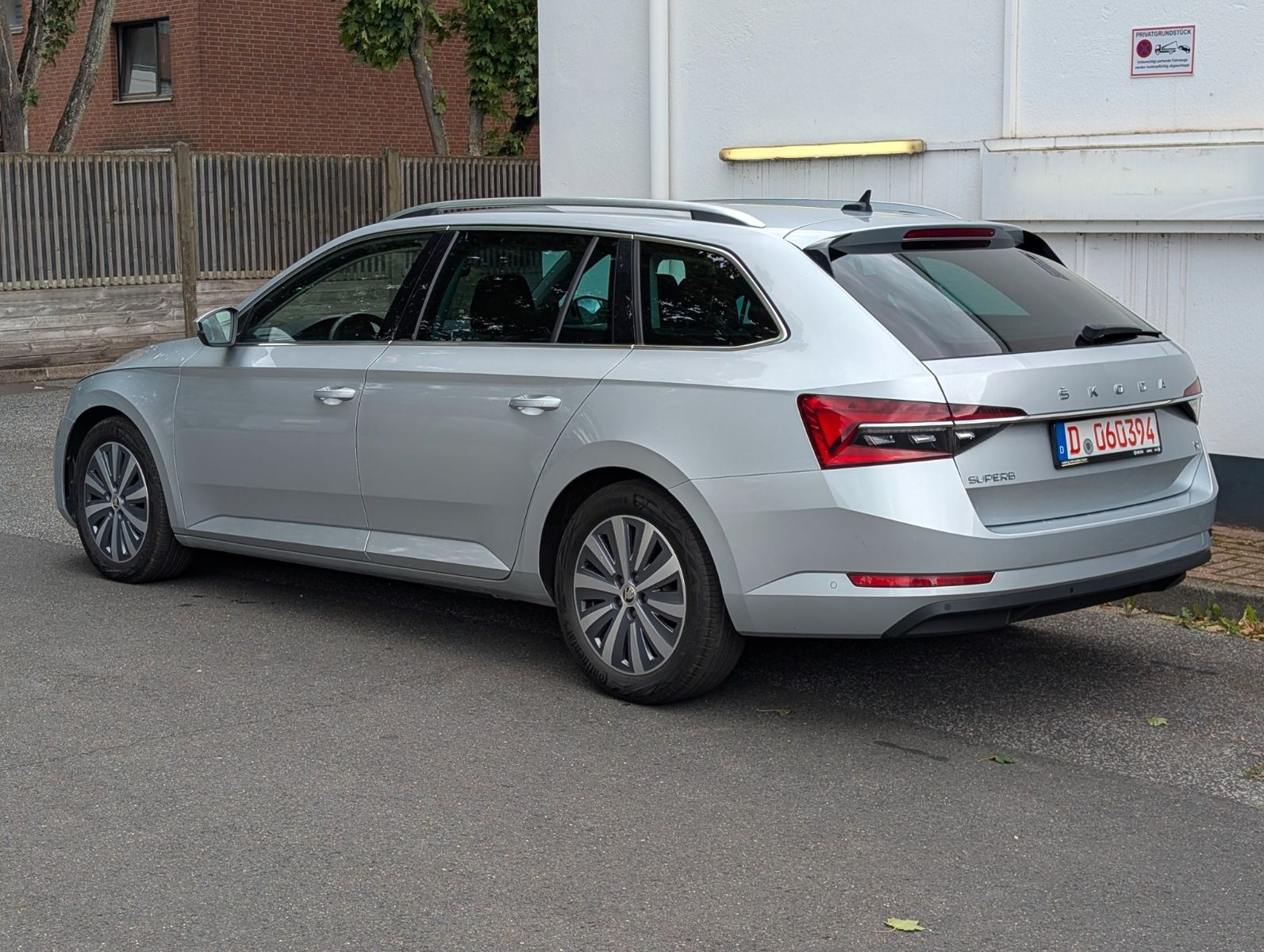 Skoda Superb Style iV AID/ACC/EHK/KeyLess/CANTON imagem 3