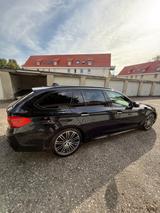 BMW 540d xDrive Touring A - - BMW 540 in Düsseldorf