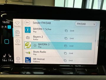 Volkswagen Golf VIII Lim. Life eTSI*Klima*SHZ*Navi*Kamera*