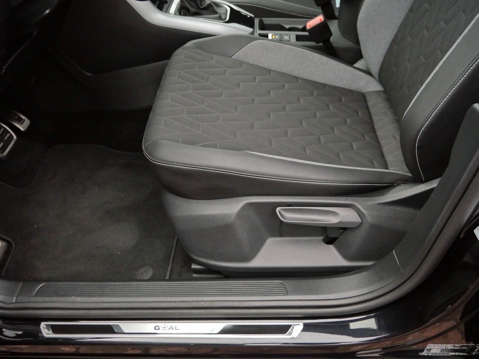 Volkswagen T-Roc - Bild 21