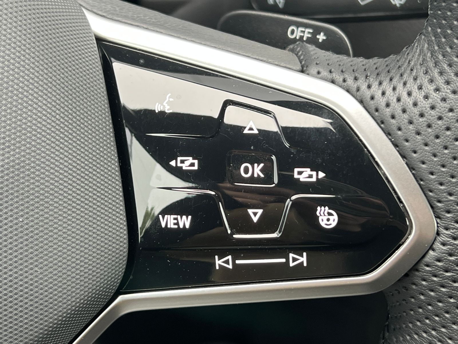 Fahrzeugabbildung Volkswagen Tiguan Allspace R-Line 2.0 TDI DSG 4Motion *AHK,