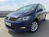 Volkswagen Sharan 2.0 TDI*DSG*4M*HIGH*7-SITZ*NAVI*XENO*AHK* - Volkswagen Sharan: 7m