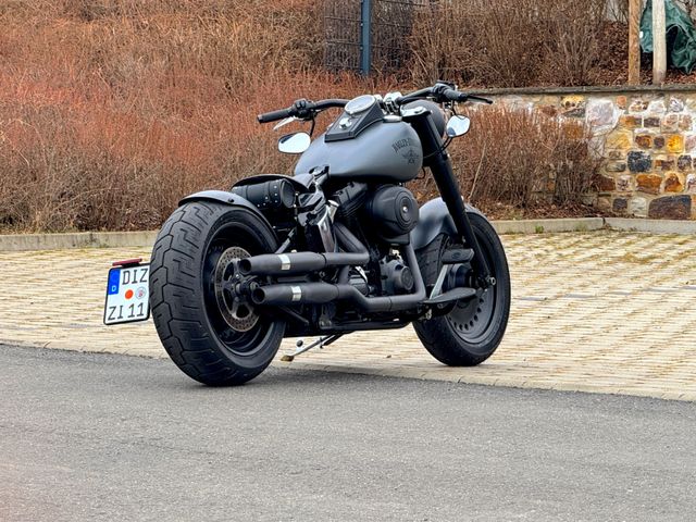 Harley-Davidson FAT BOY FLSTF  - CUSTOM BOBBER  DAYTONA  DEUTSCH