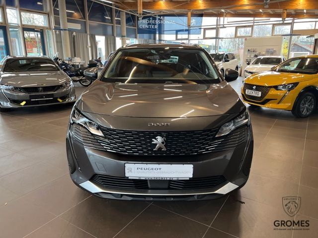 Fahrzeugabbildung Peugeot 3008 Hybrid4 300 Allure Pack ACC SHZ 360 7,4kW A
