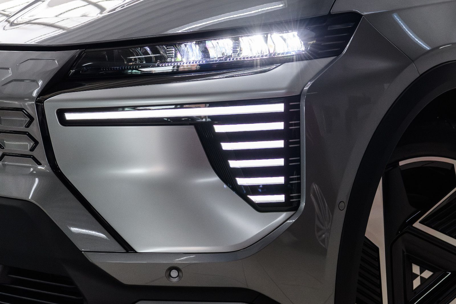 Fahrzeugabbildung Mitsubishi Eclipse Cross Luxury *22KW Laden