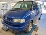 Volkswagen T4 Multivan Last Edition - blaue Volkswagen T4 Multivan